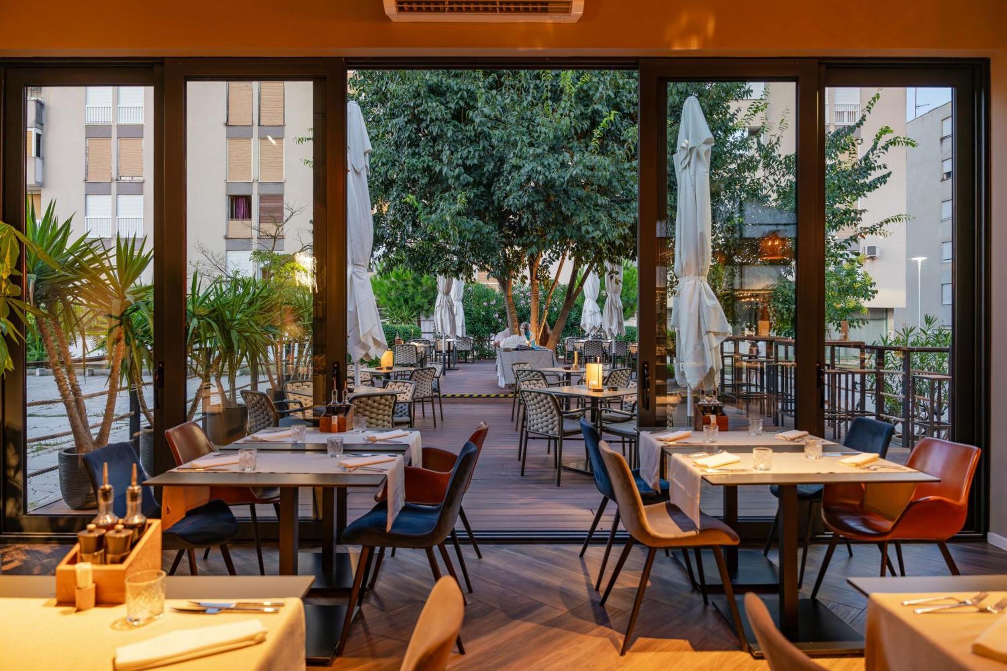 Hotel A'Mare Zadar Exterior photo
