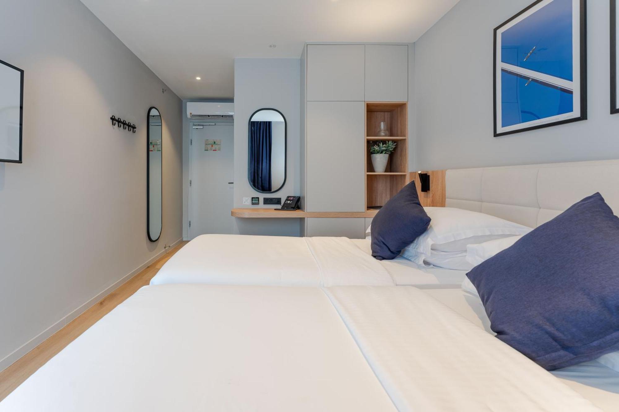Hotel A'Mare Zadar Room photo